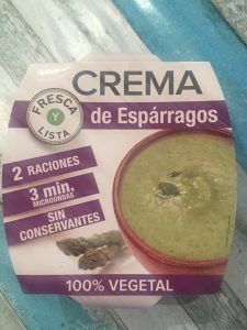 Envase crema de espárragos verdes.