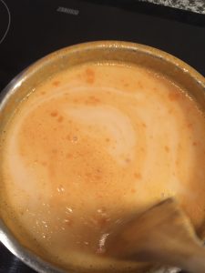 Elaboración crema de marisco.