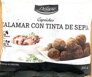 Envase de croquetas de calamar con tinta de sepia.